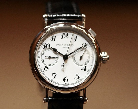 A Patek Philippe chronograph wristwatch