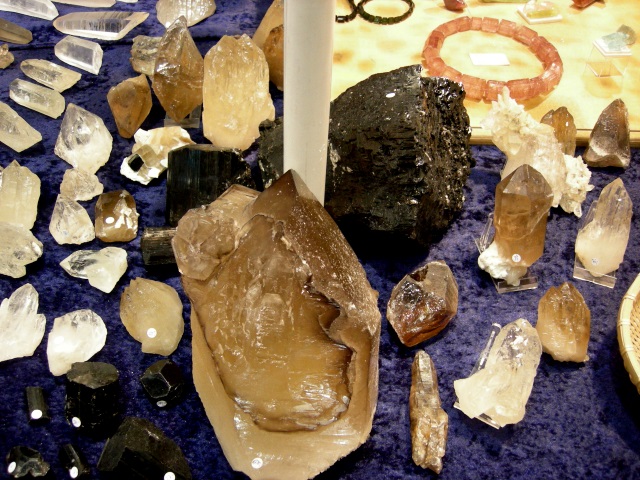 Mineralien auf einer Messe
