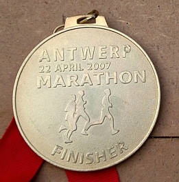 Medaillen 50p jeder 10 kleine Ausführung Medaille Gold Marathon/Cross Country £ 5 für 10 