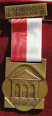 Laufmedaille  Giessener Internationaler Volkslauf 1974