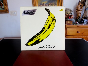 The Velvet Underground & Nico with banana by Andy Warholl