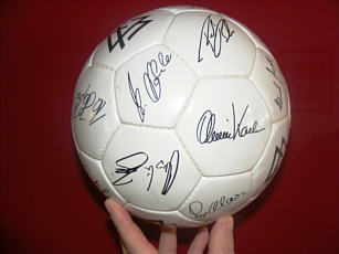 EM-Fu�ball von 1996 mit Original-Unterschriften